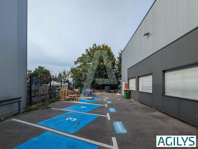 Flex in Guibeville for sale - Building Photo - Image 3 of 12