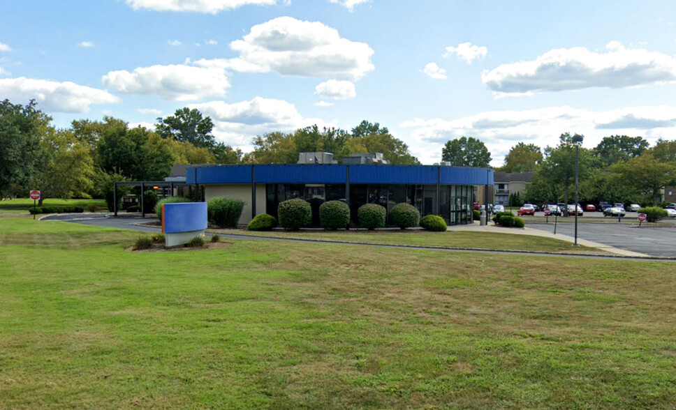 620 Route 33 E, East Windsor, NJ for sale - Building Photo - Image 1 of 1