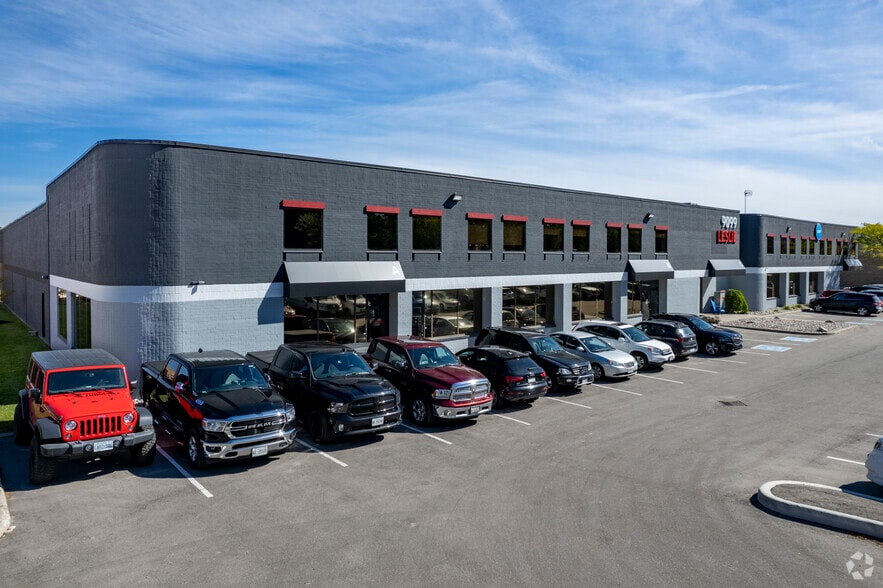 9099 Leslie St, Richmond Hill, ON for sale - Primary Photo - Image 1 of 1