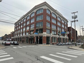 5051 Centre Ave, Pittsburgh, PA for lease Building Photo- Image 2 of 4