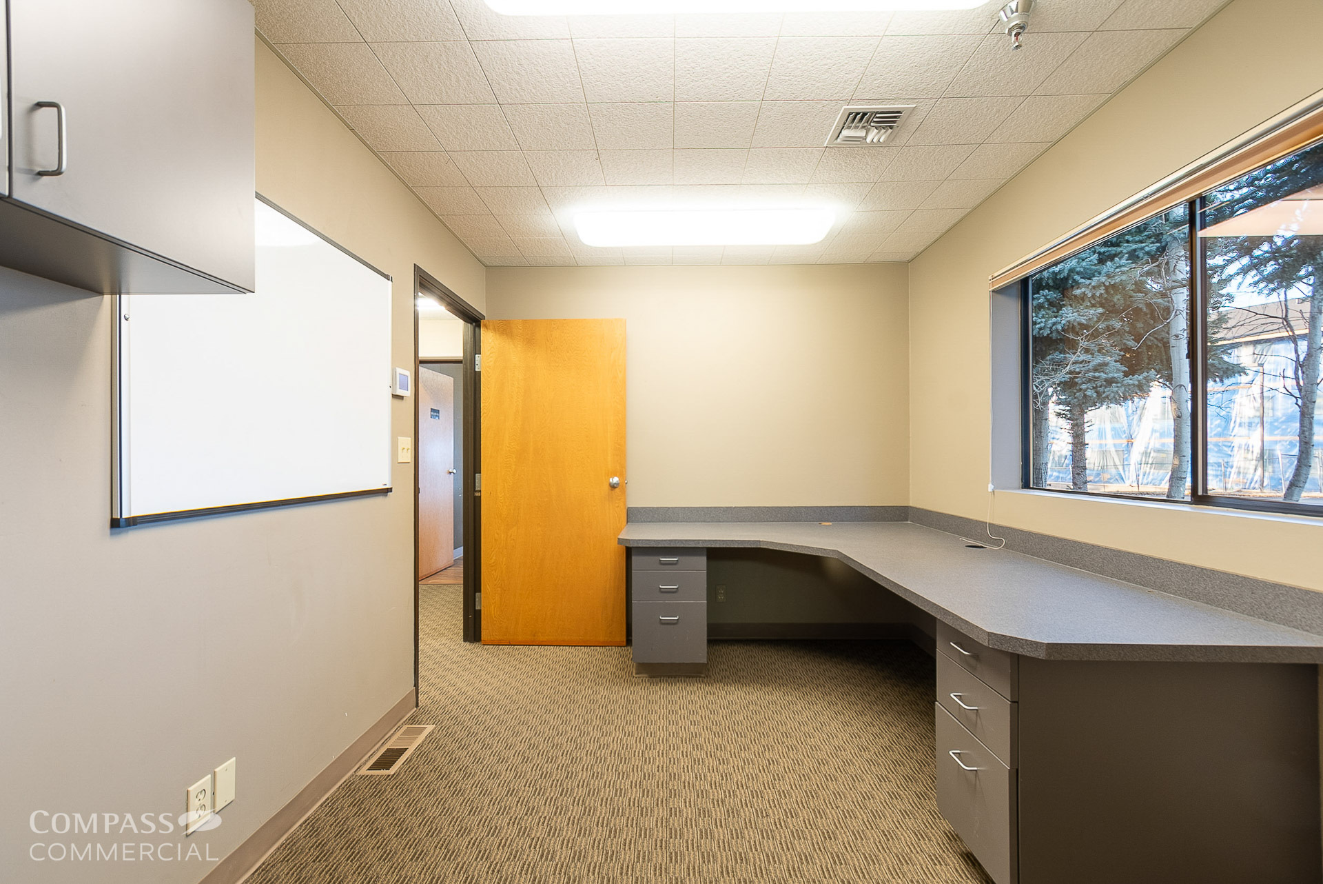 2275 NE Doctors Dr, Bend, OR for lease Interior Photo- Image 1 of 16