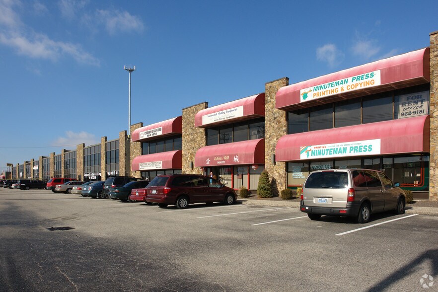 3201 Fern Valley Rd, Louisville, KY 40213