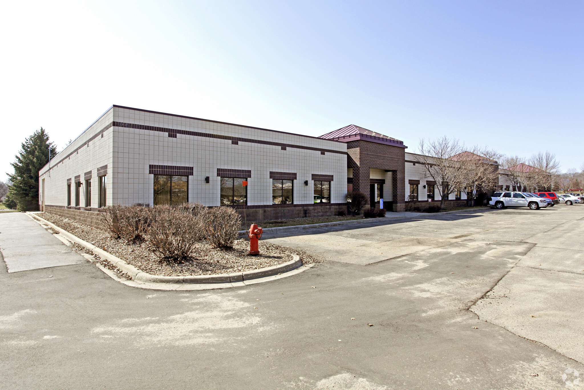 343-363 E 82nd St E, Chaska, MN for sale Building Photo- Image 1 of 1