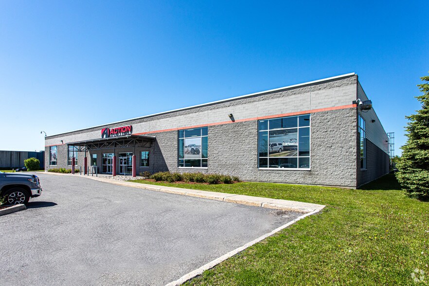 1301 Ages Dr, Ottawa, ON for sale - Primary Photo - Image 1 of 1