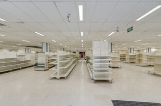 North St, Havant for lease Interior Photo- Image 1 of 4