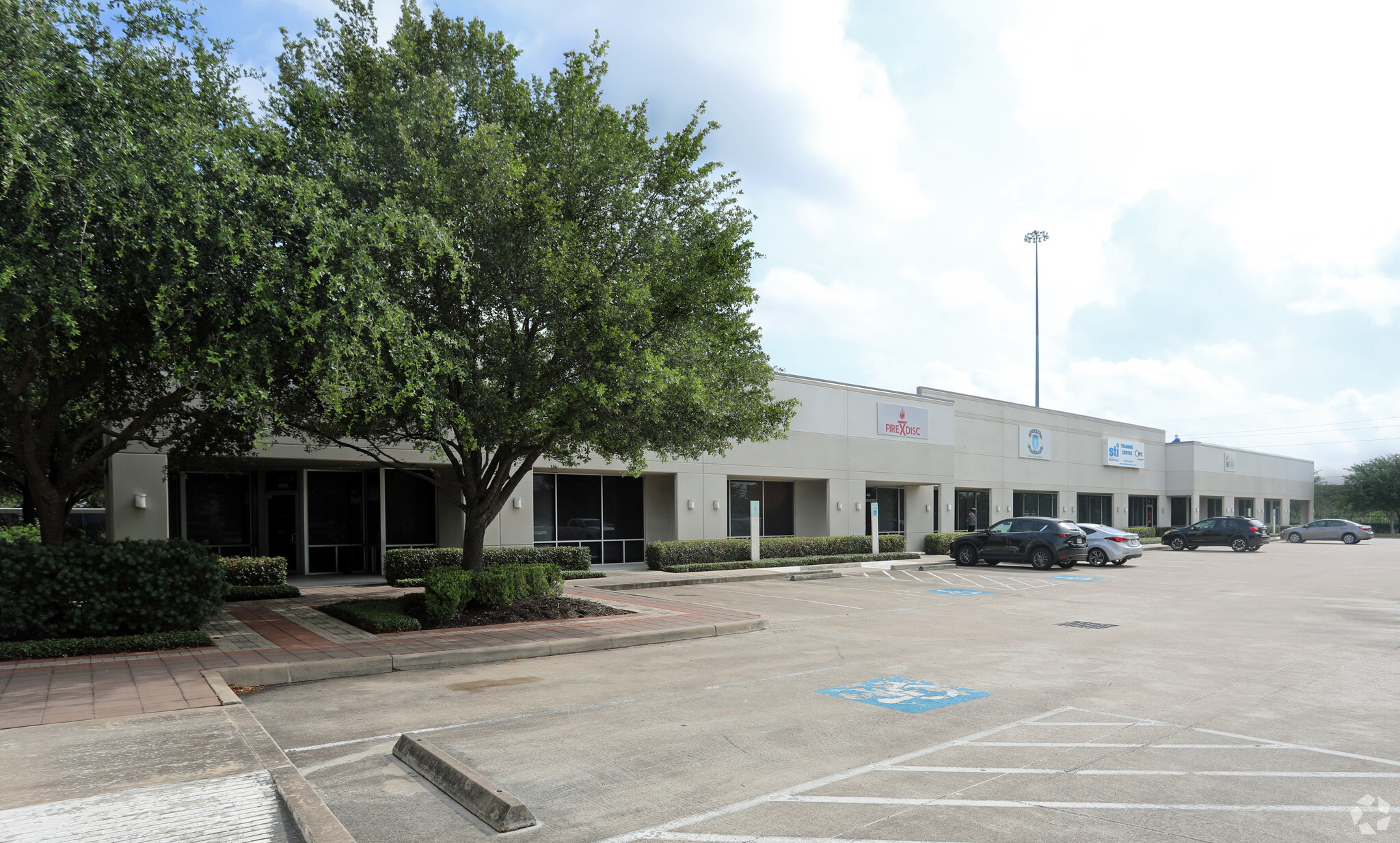 9940 W Sam Houston Pky S, Houston, TX for lease Building Photo- Image 1 of 13