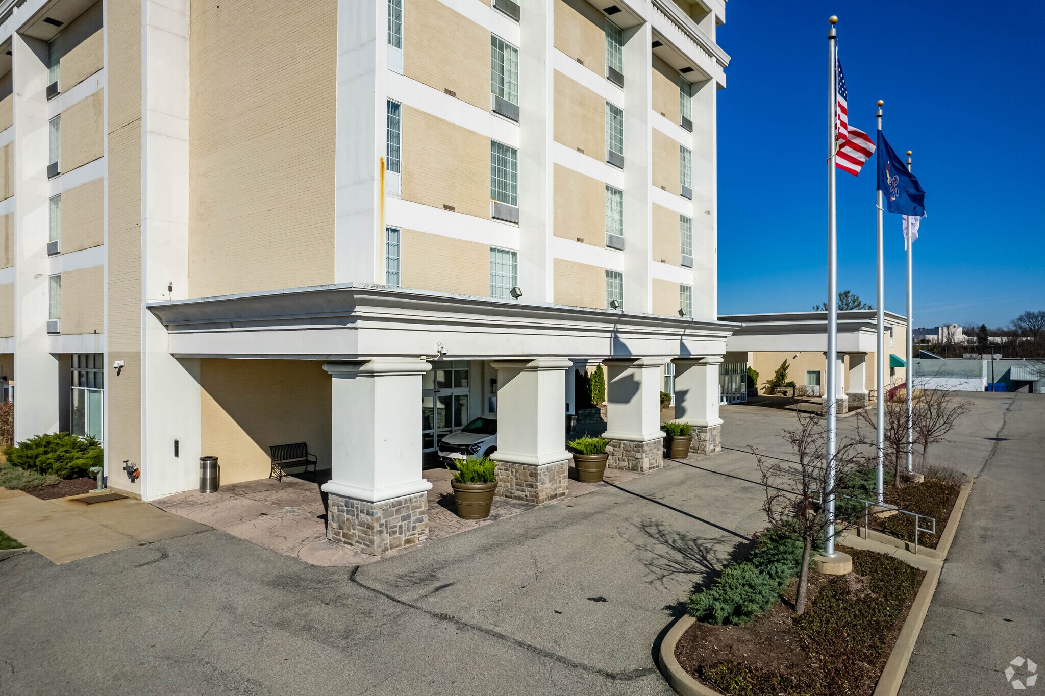 164 Fort Couch Rd, Pittsburgh, PA 15241 Crowne Plaza Pittsburgh South