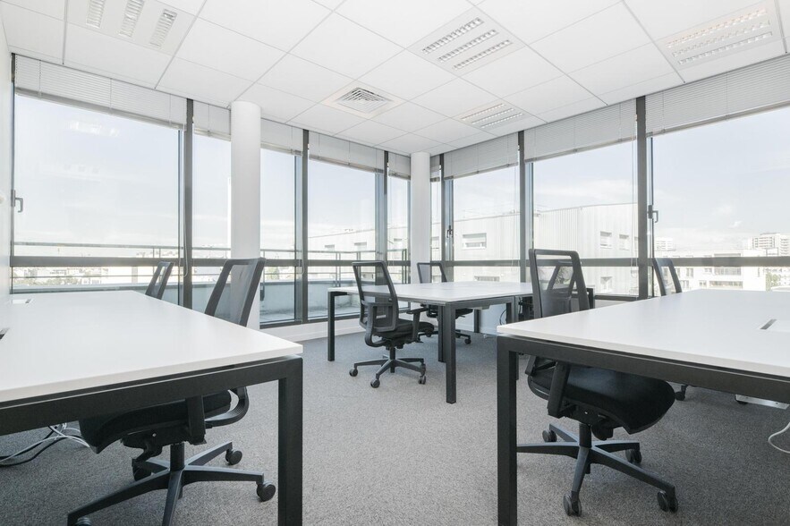 5 Rue Charles De Gaulle, Alfortville for lease - Interior Photo - Image 2 of 10