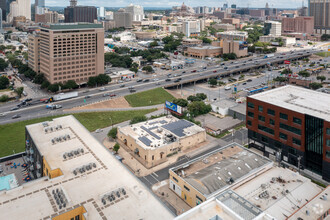 501 N Interstate 35, Austin, TX - aerial  map view