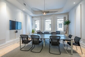 276-288 Rue Saint-Jacques, Montréal, QC for lease Interior Photo- Image 2 of 3