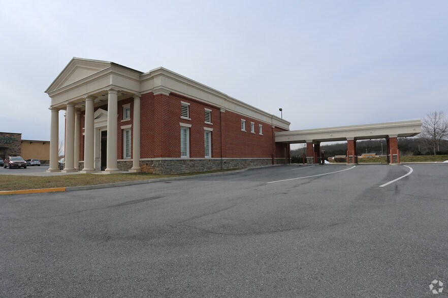 145 Riverton Commons Plz, Front Royal, VA for sale - Primary Photo - Image 1 of 1