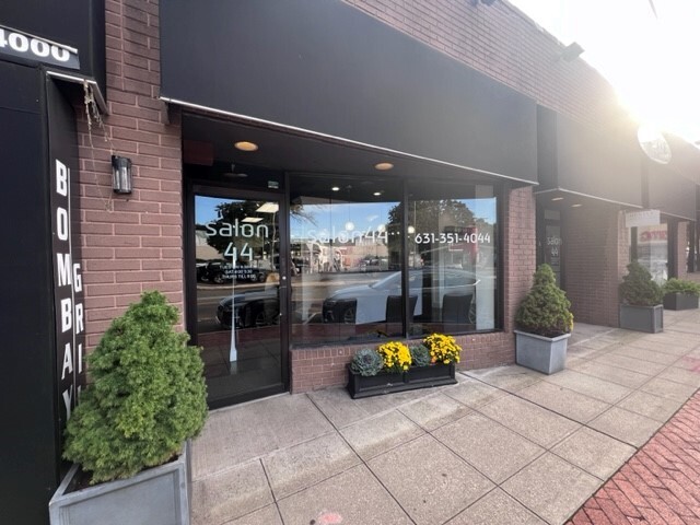 26-30 Wall St, Huntington, NY for lease - Building Photo - Image 2 of 11