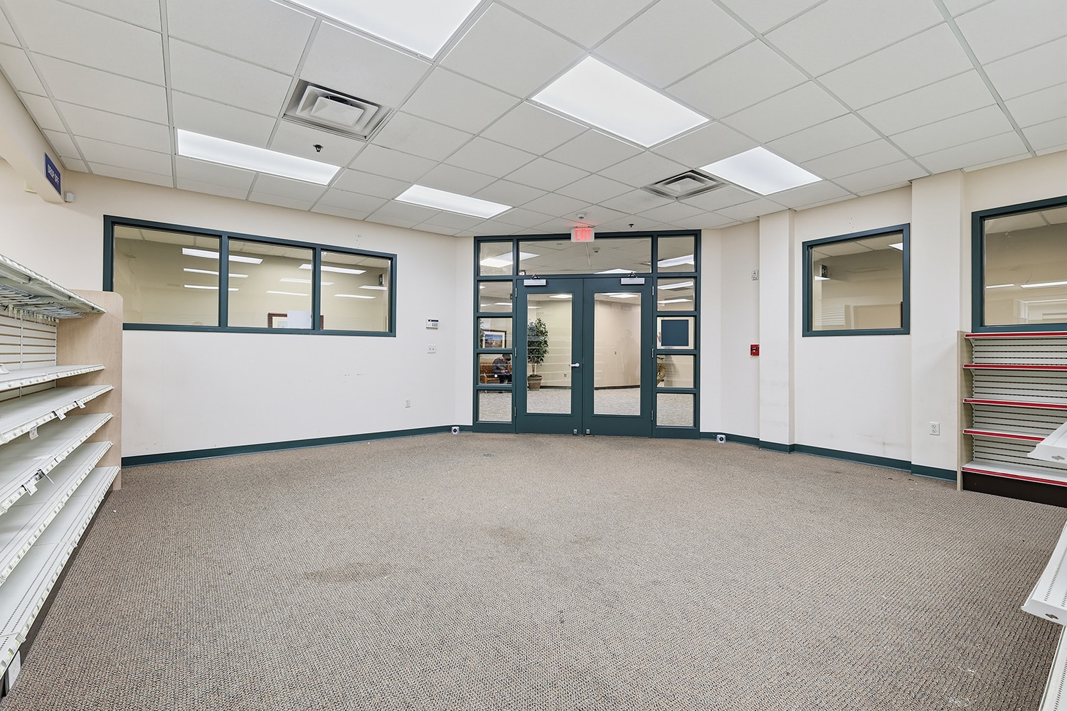 7640 Sylvania Ave, Sylvania, OH for lease Interior Photo- Image 1 of 12