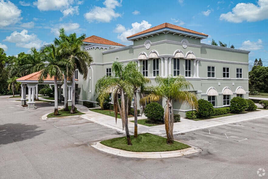 1680 SE Lyngate Dr, Port Saint Lucie, FL 34952