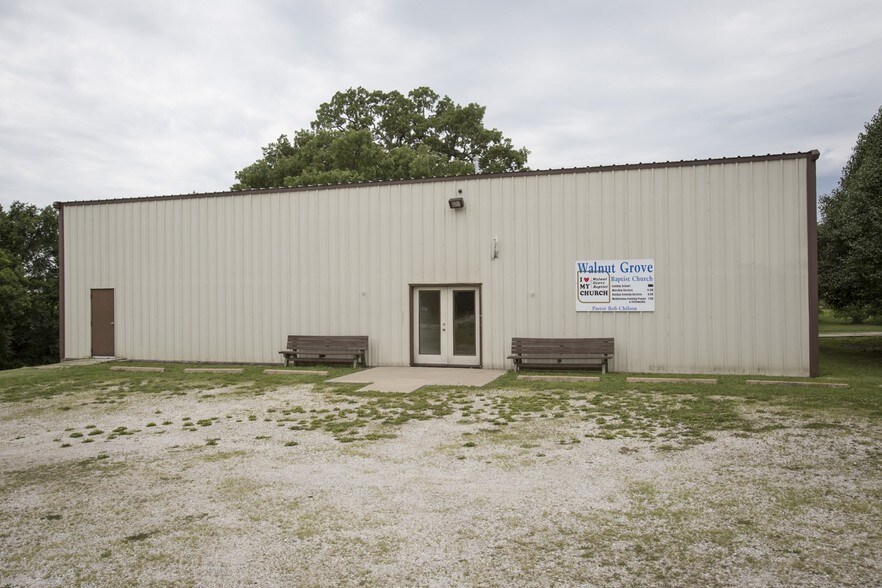 208 E Valley View Dr, Walnut Grove, MO for sale - Primary Photo - Image 1 of 1