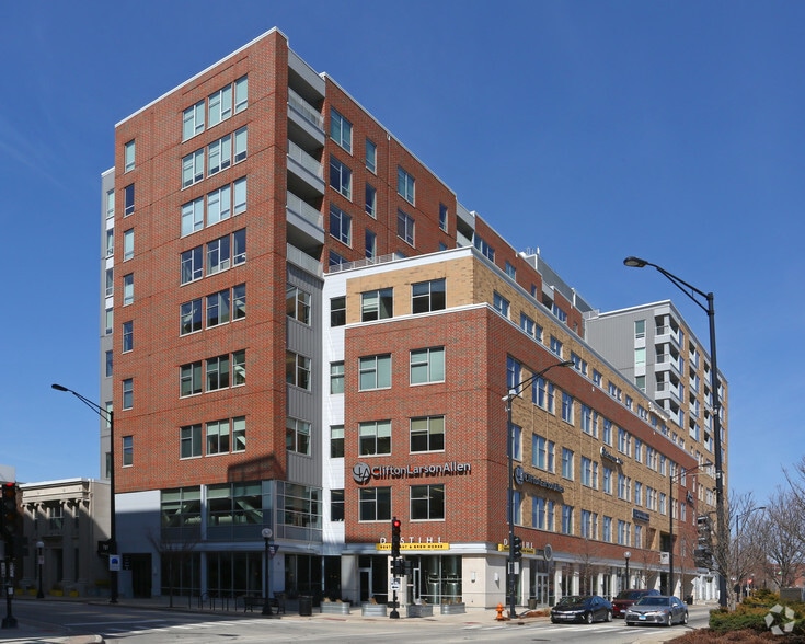 301 N Neil St, Champaign, IL for lease - Building Photo - Image 2 of 6