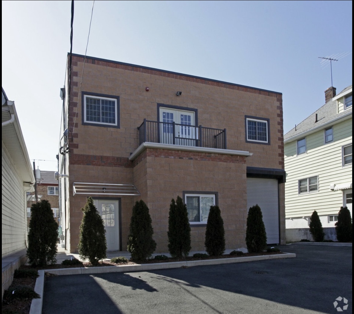19 E Centre St, Nutley, NJ for lease Building Photo- Image 1 of 21