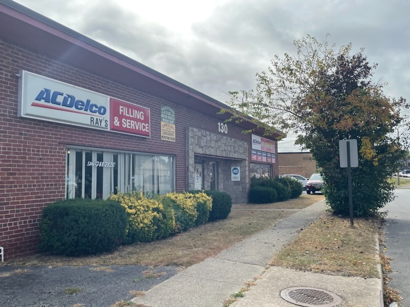 130 County Courthouse Rd, Garden City Park, NY for lease Building Photo- Image 1 of 4