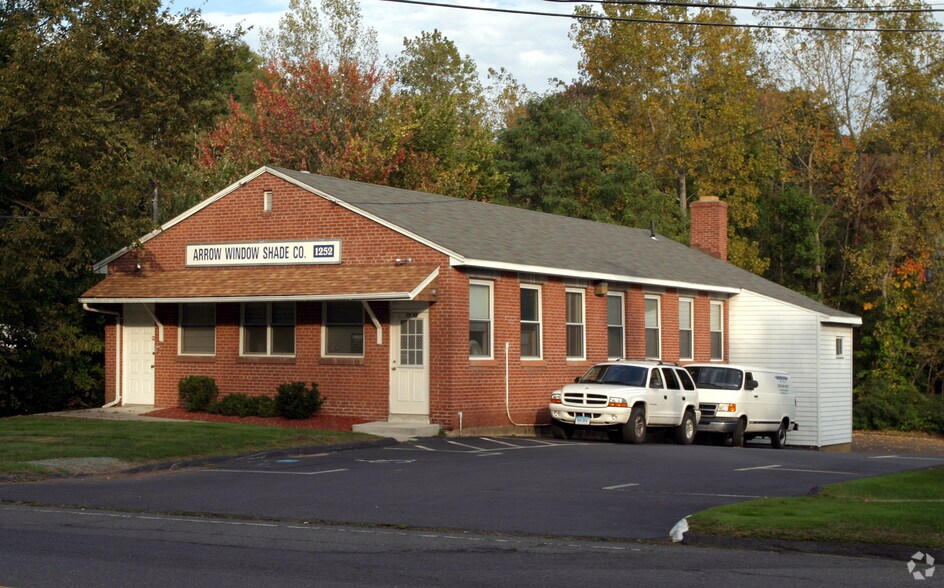 1252 Berlin Tpke, Wethersfield, CT for sale - Primary Photo - Image 1 of 1