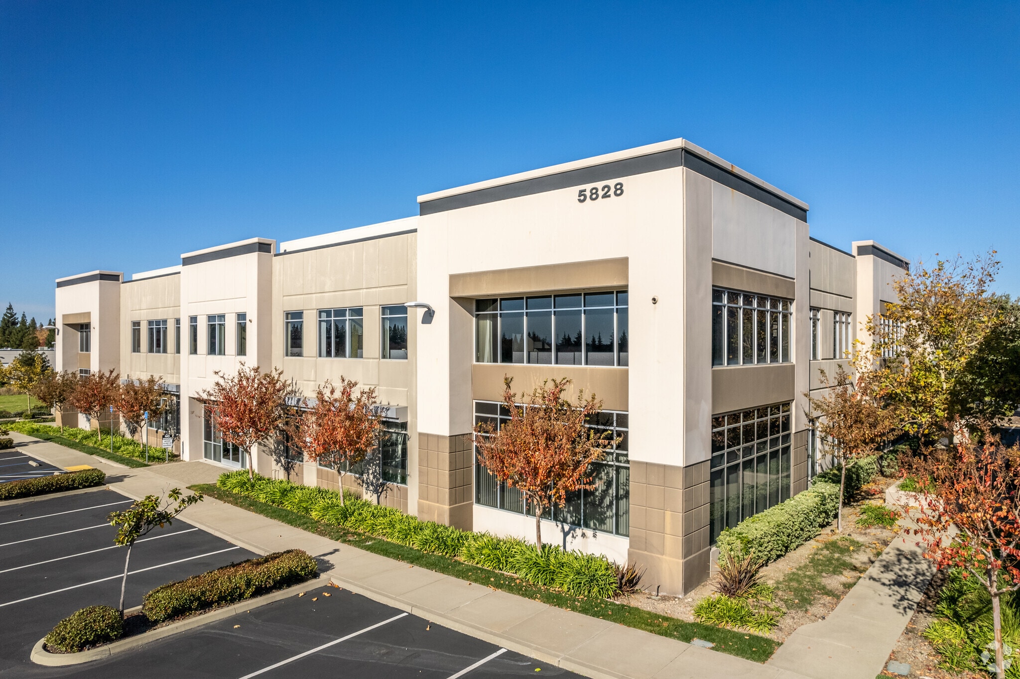 5828 Lonetree Blvd, Rocklin, CA for lease Primary Photo- Image 1 of 20