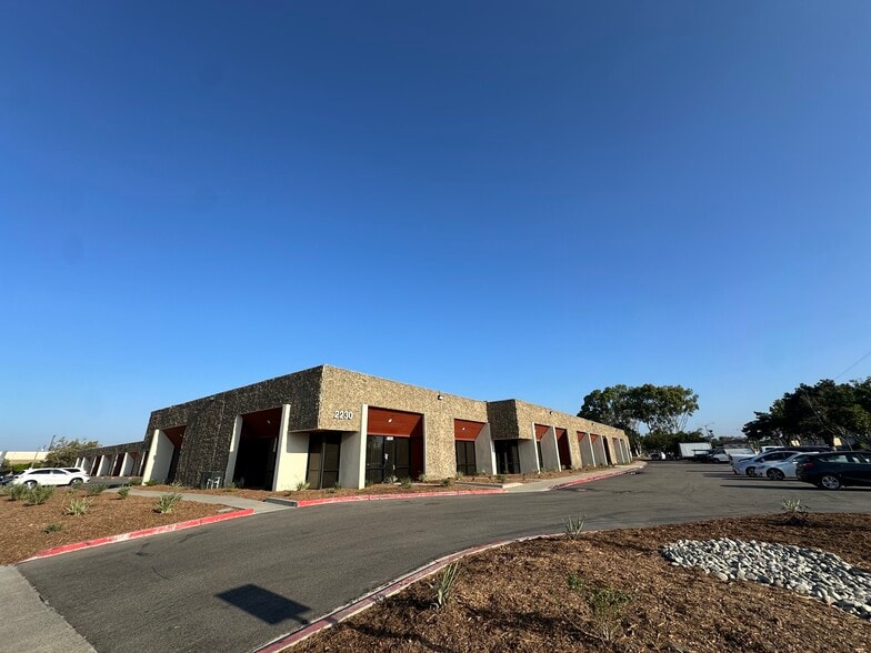 2223-2320 S Fairview St, Santa Ana, CA for lease - Building Photo - Image 2 of 4