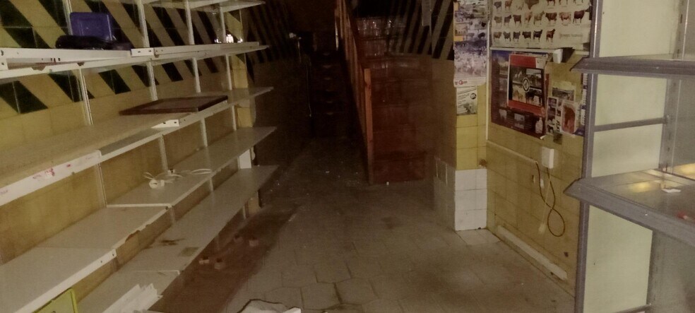 Retail in Cáceres, Cáceres for lease - Building Photo - Image 1 of 1