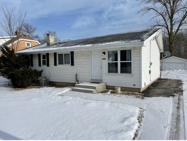 1001 N Rapids Rd, Manitowoc, WI for sale Primary Photo- Image 1 of 1