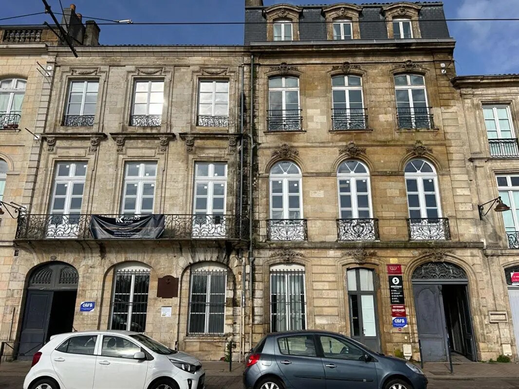 Office in Bordeaux for lease Building Photo- Image 1 of 21
