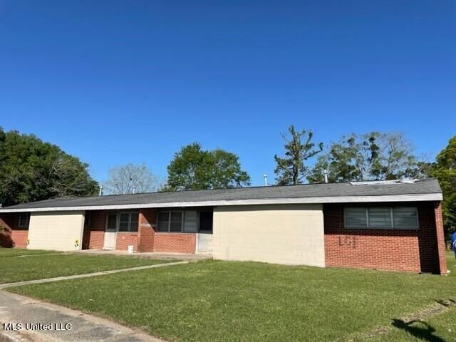 4901 Tanner St, Moss Point, MS for sale - Building Photo - Image 1 of 1