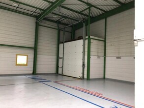 Flex in Le Mesnil-Amelot for lease Interior Photo- Image 2 of 8