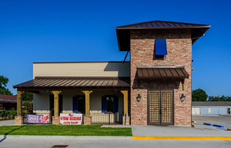 106 S Cities Service Hwy, Sulphur, LA for sale - Building Photo - Image 1 of 1