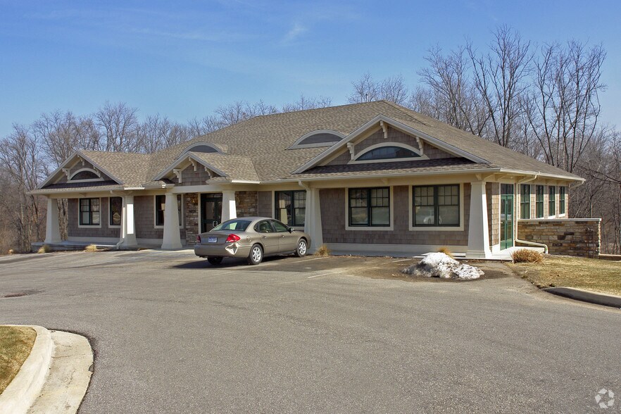 3351 Eagle Run Dr NE, Grand Rapids, MI for sale - Primary Photo - Image 1 of 1