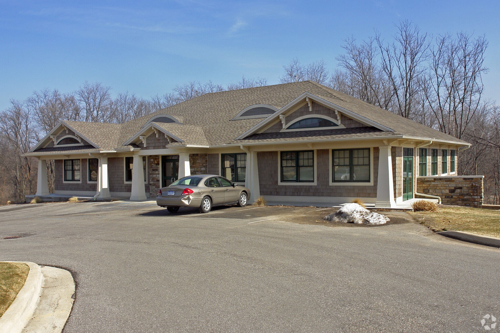 3351 Eagle Run Dr NE, Grand Rapids, MI for sale Primary Photo- Image 1 of 1