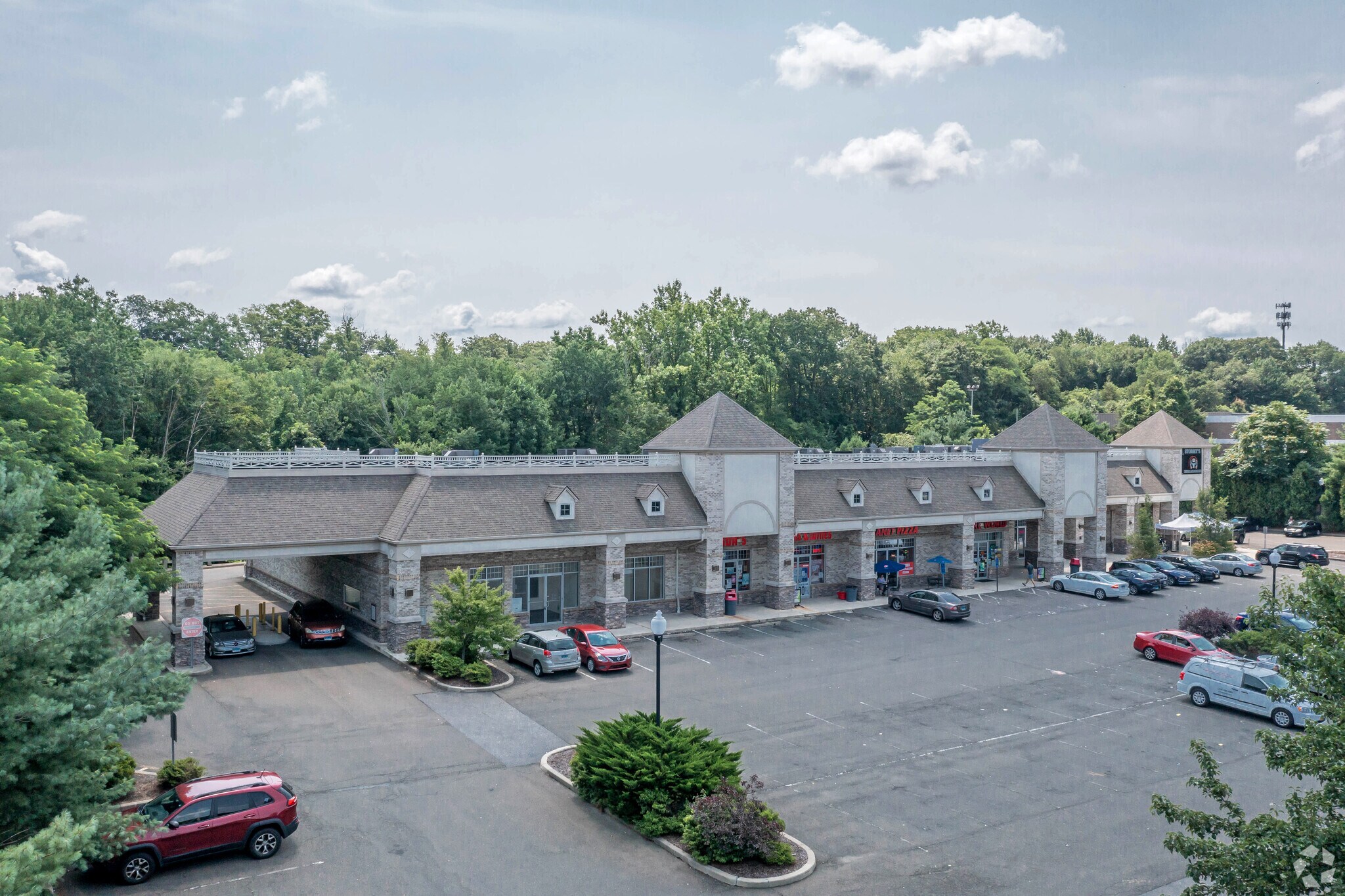 350 Bridgeport Ave, Shelton, CT 06484 Shelton Town Center