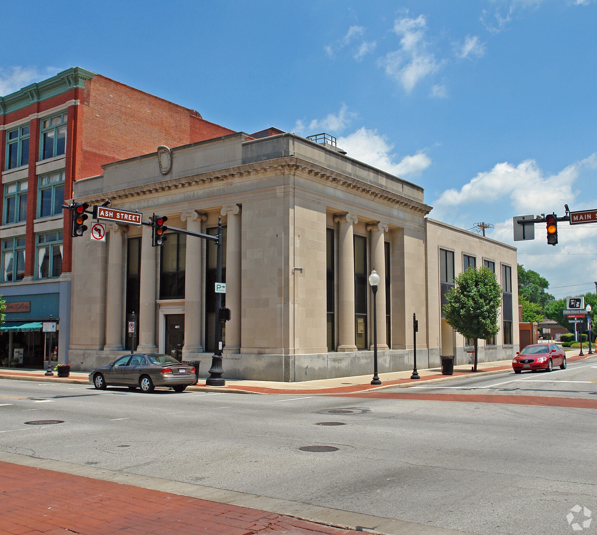 401 N Main St, Piqua, OH for sale Primary Photo- Image 1 of 1