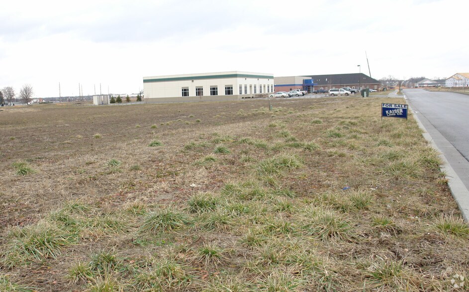 Endeavor Dr, Noblesville, IN for sale - Primary Photo - Image 1 of 1