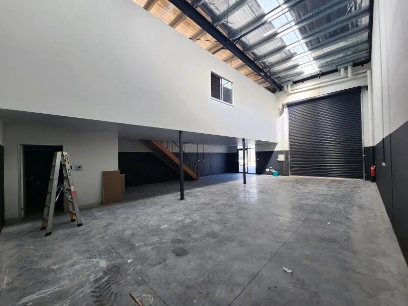 52 Willandra Dr, Epping for lease Interior Photo- Image 1 of 10