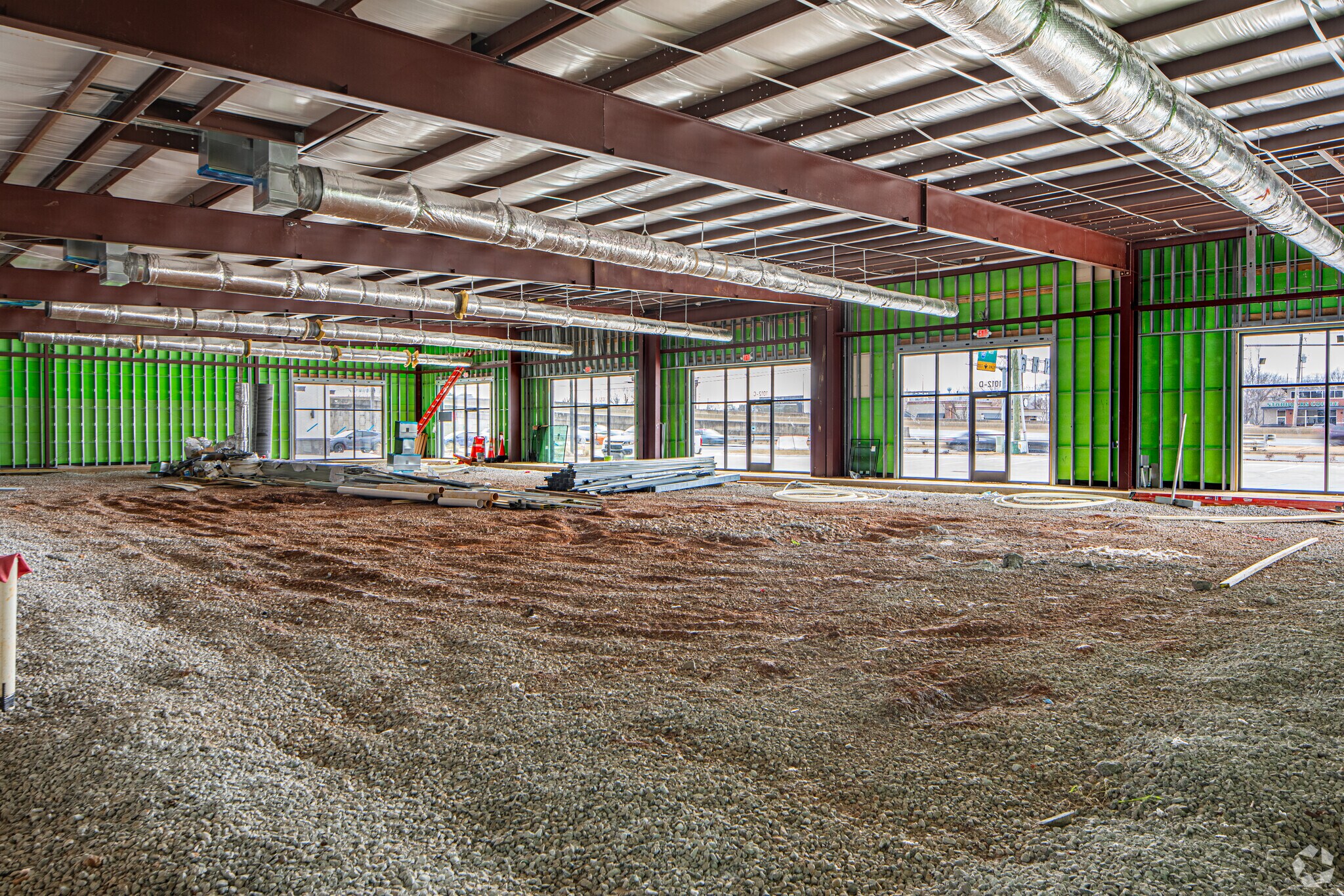 1010 Memorial Pky N, Huntsville, AL for lease Interior Photo- Image 1 of 4