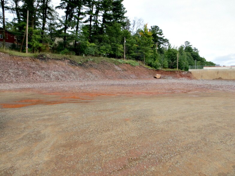 1415 S Stephenson, Iron Mountain, MI 49801