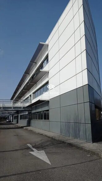 Office in Chavanod for lease - Building Photo - Image 2 of 14