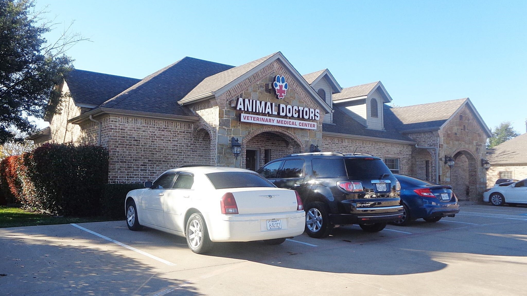 1012 Winscott Rd, Benbrook, TX for sale Primary Photo- Image 1 of 1