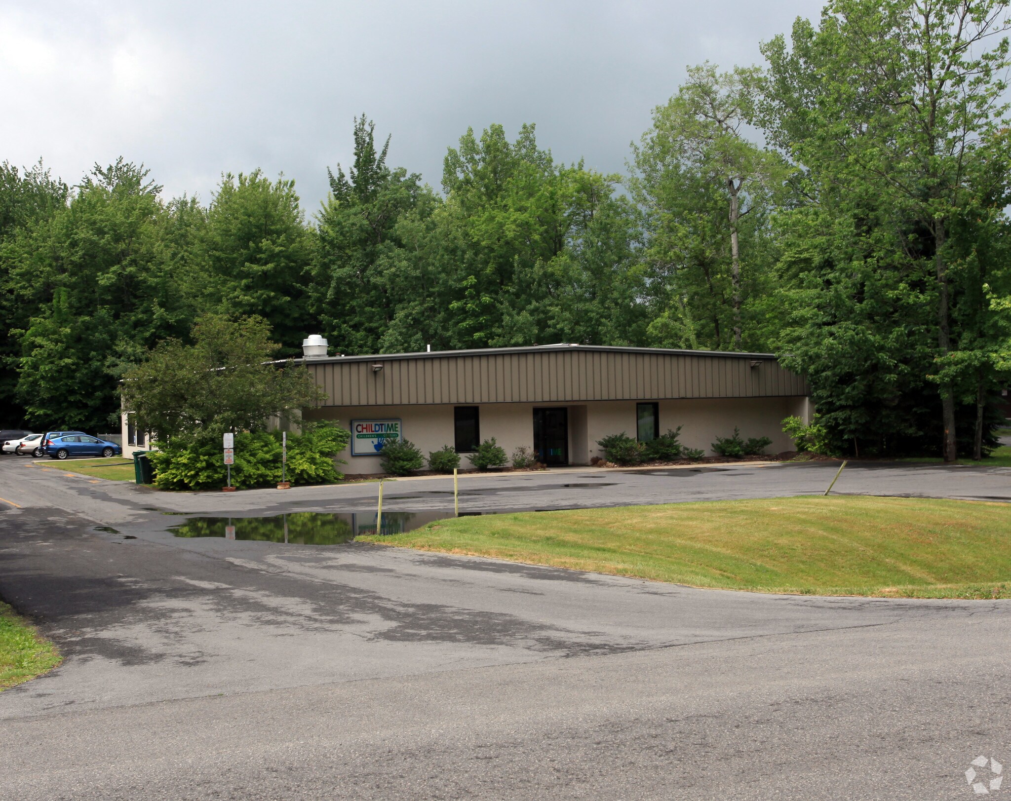 8439 Loop Rd, Baldwinsville, NY for sale Primary Photo- Image 1 of 1