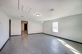 1923 Kolfahl St, Houston, TX for lease Interior Photo- Image 1 of 6