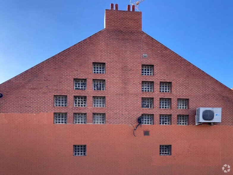 Industrial in Madrid, Madrid for sale - Building Photo - Image 1 of 1