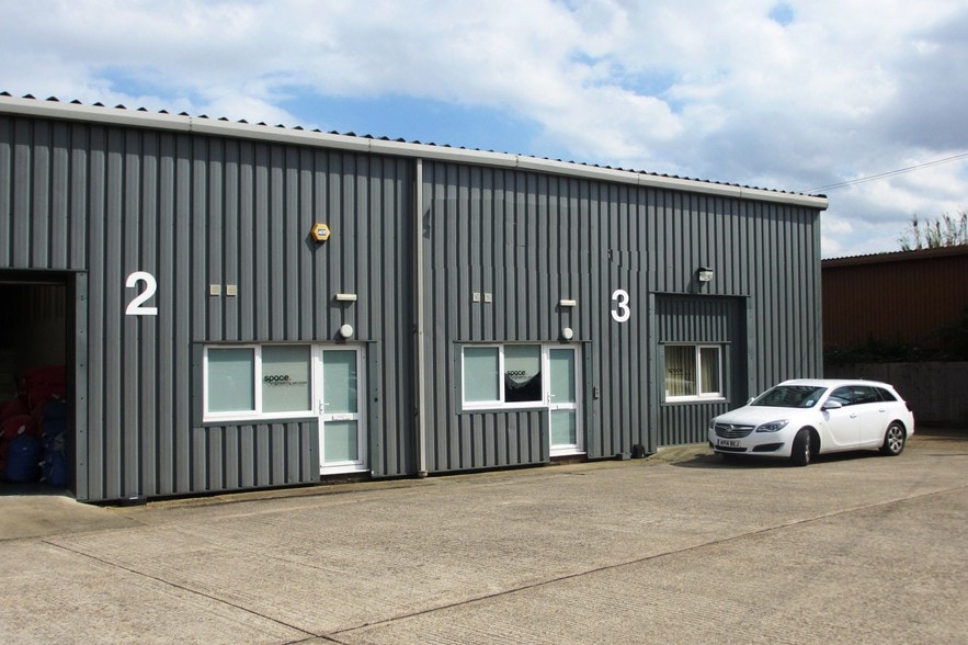 11 Regal Ln, Soham for lease - Primary Photo - Image 1 of 1