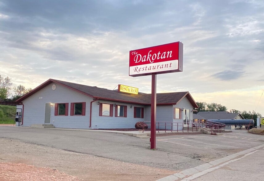 604 2nd Ave SW, Watford City, ND for sale - Building Photo - Image 1 of 1