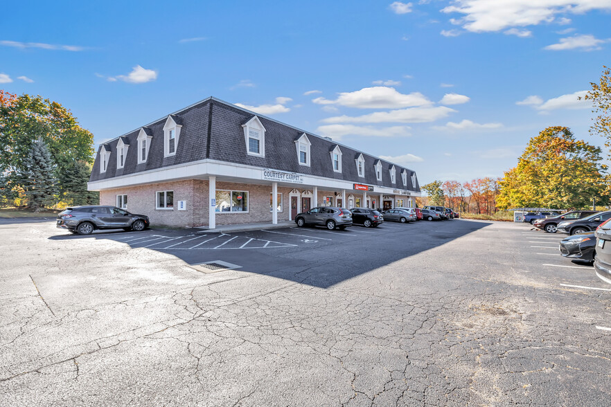 450 Monroe Tpke, Monroe, CT for lease - Building Photo - Image 2 of 9