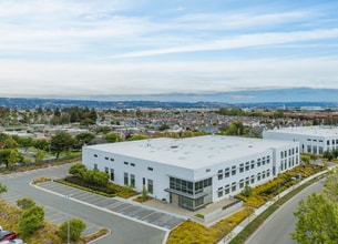 2115 North Loop Rd, Alameda, CA for lease Building Photo- Image 2 of 10