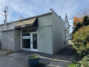 422 N 4th St, Mount Vernon, WA for lease Interior Photo- Image 2 of 16