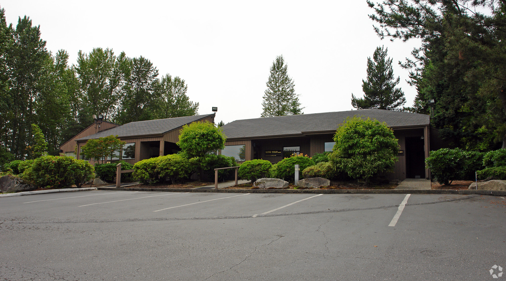 1600 116th Ave NE, Bellevue, WA for lease Building Photo- Image 1 of 3